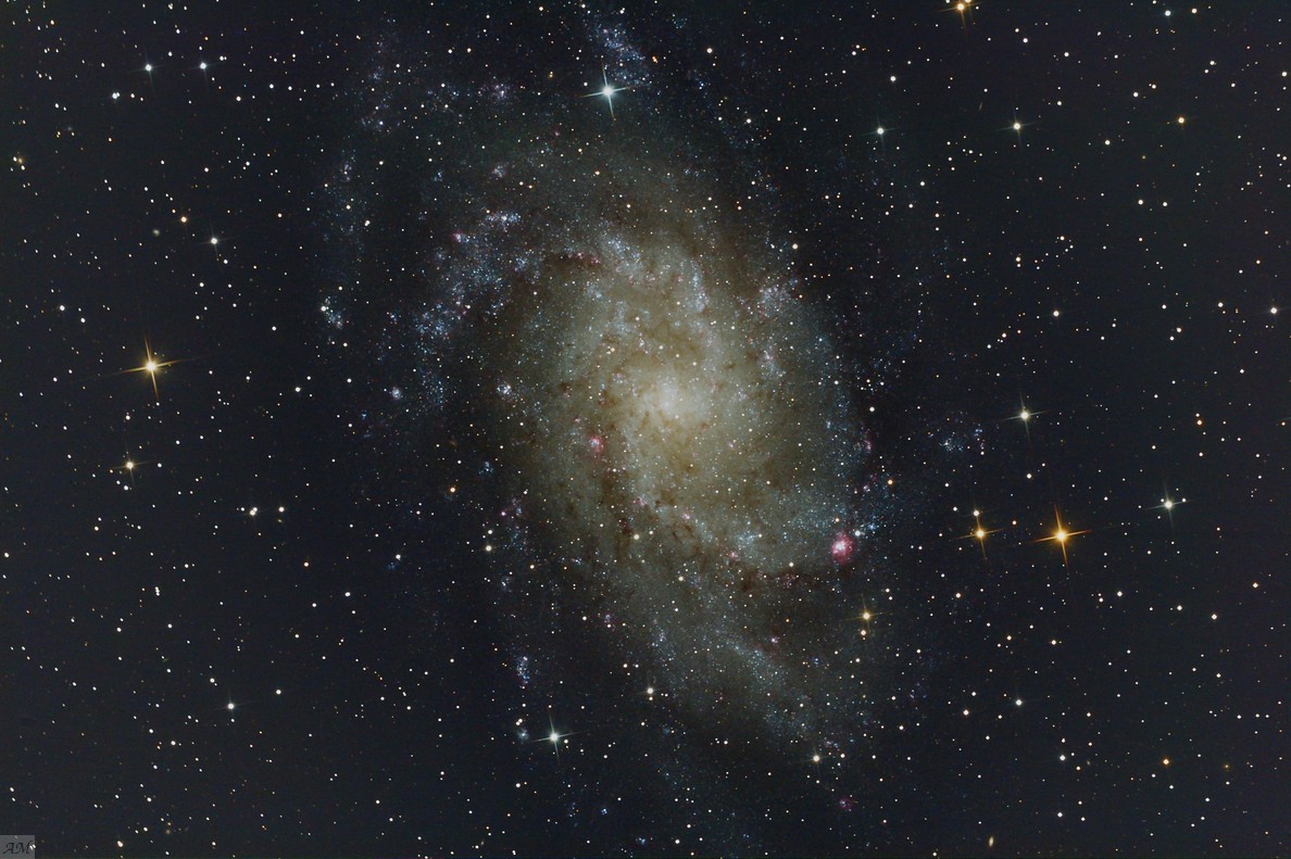 gal/QHY8L_(camera_CCD)/M33_20131229_2.jpg
