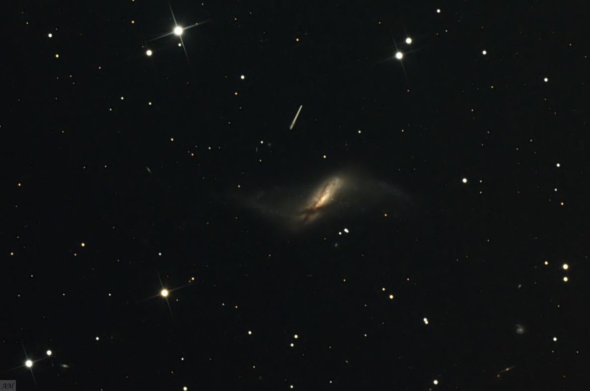 gal/QHY8L_(camera_CCD)/WNGC660_20131128.jpg