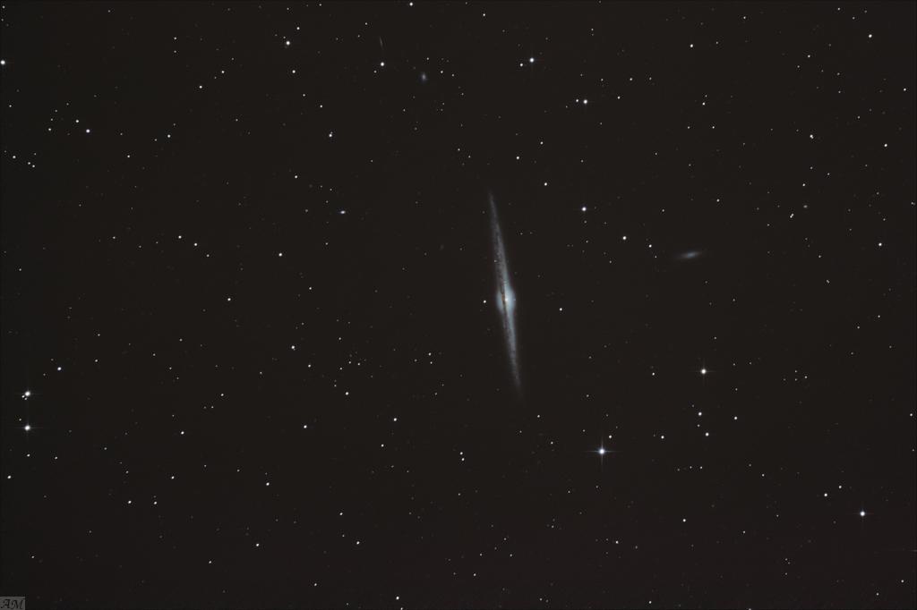 gal/galaxies_(APN_Canon_500d)/NGC4565_20111227.jpg
